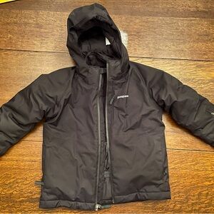 Patagonia snow suit in excellent condition!